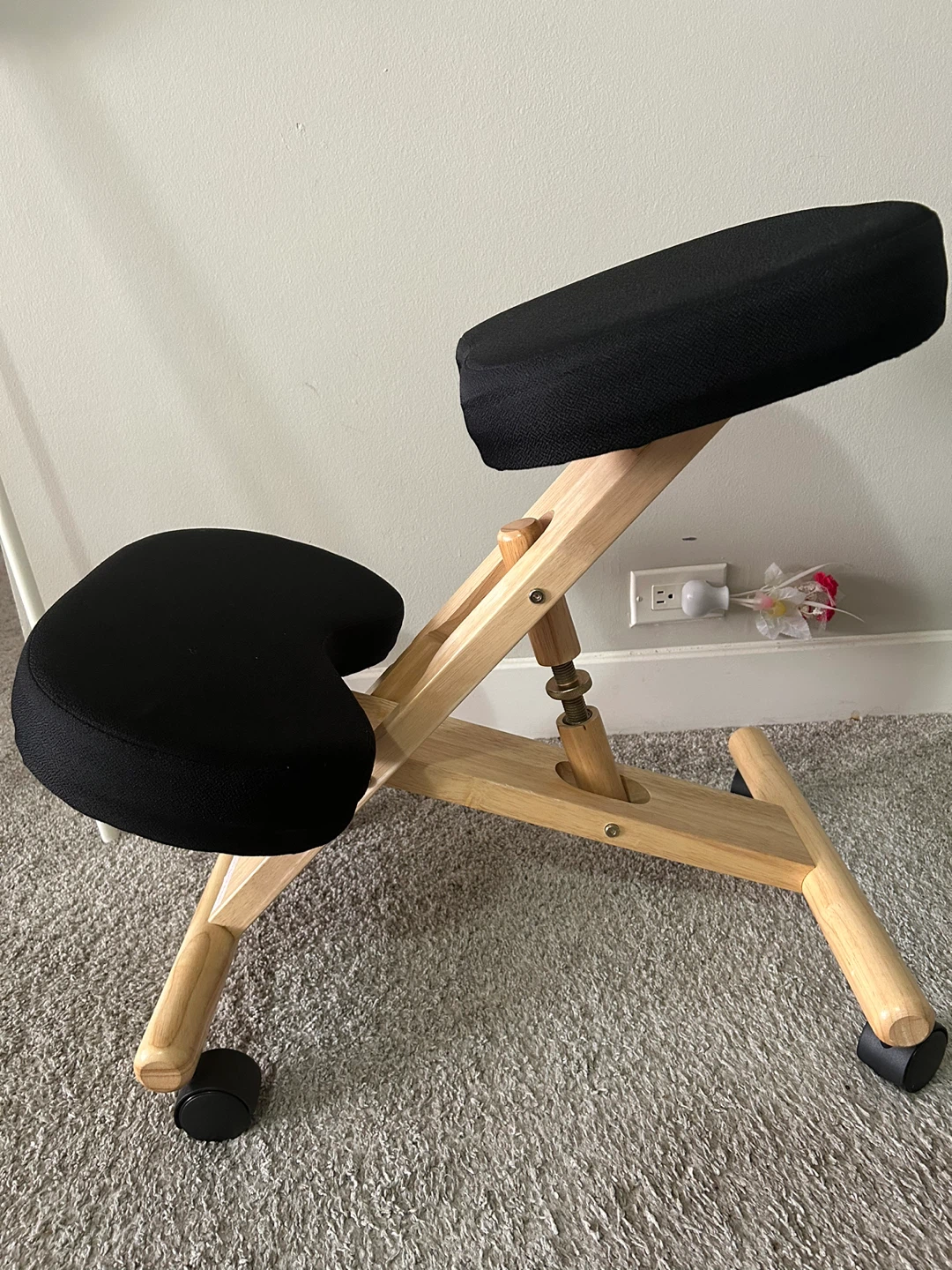 Black Ergonomic Kneeling Chair - photo 2