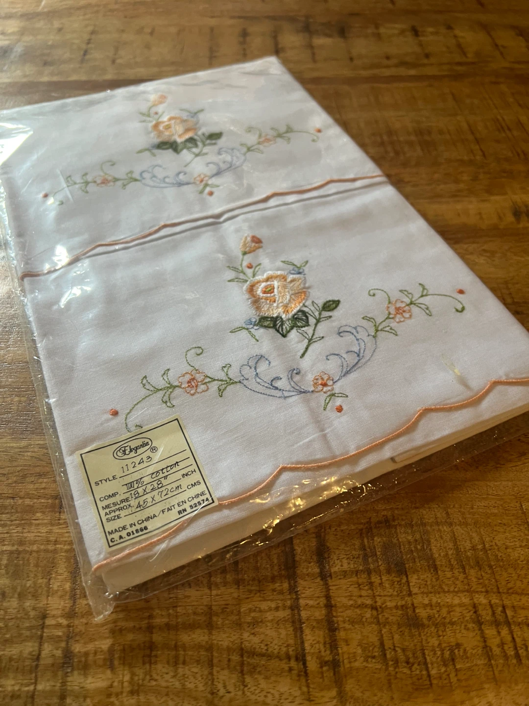 Vintage Embroidered Cotton Pillowcases - photo 4