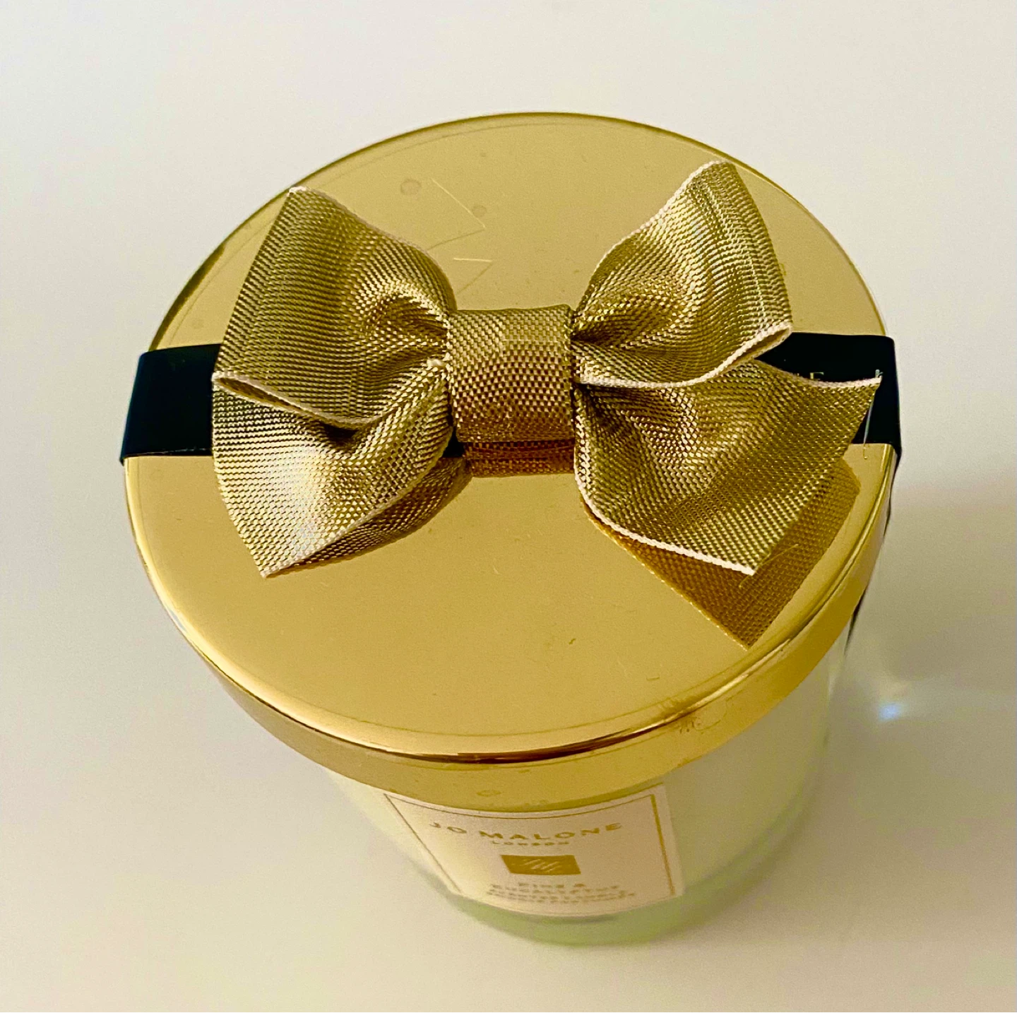 Jo Malone Pine & Eucalyptus Scented Candle - photo 2