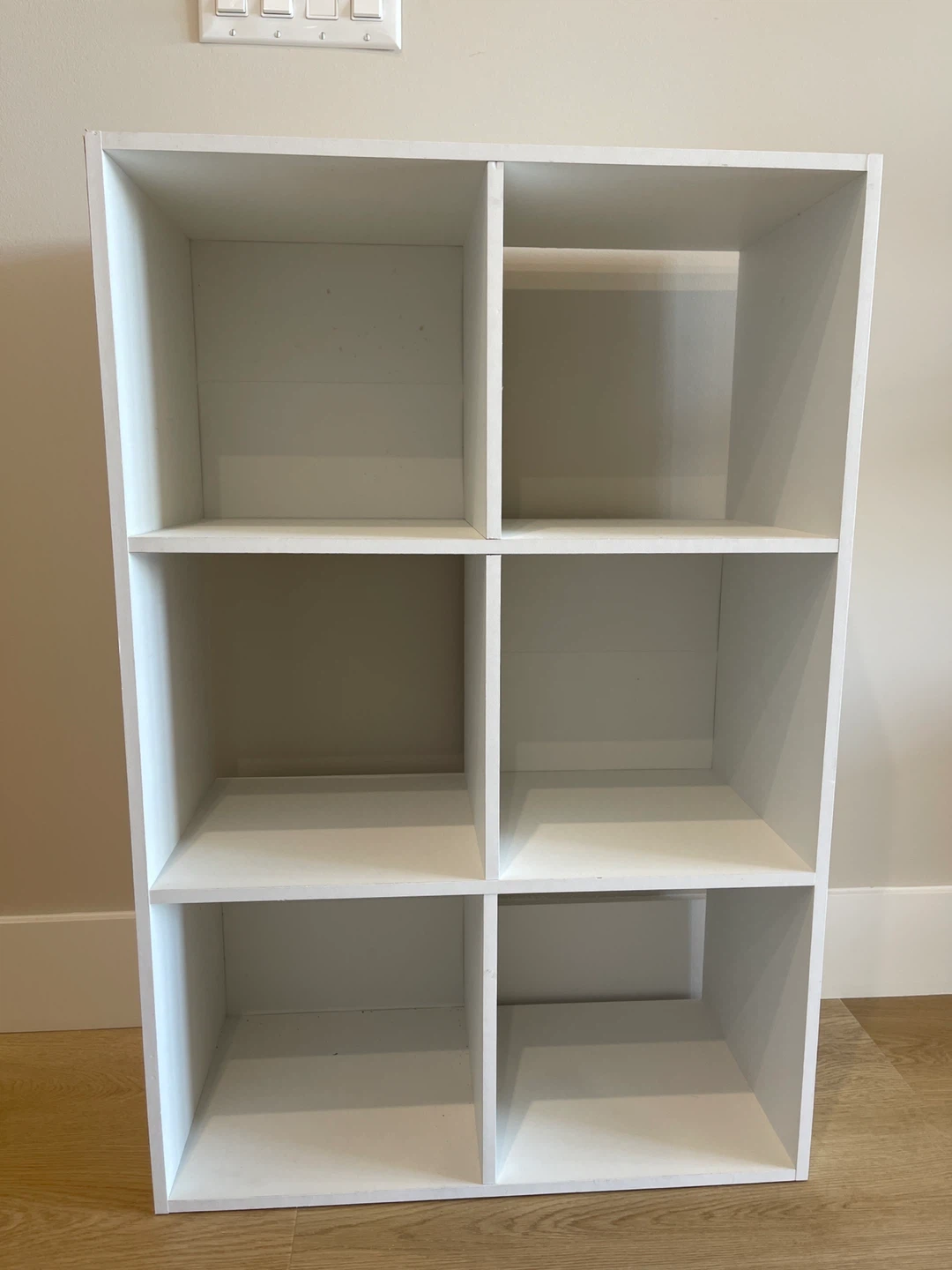 White 6-Cube Storage Shelf Unit