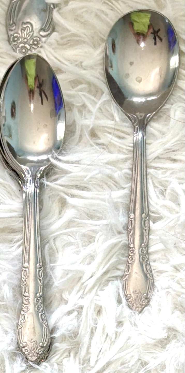 Gibson Stainless Steel Flatware-Vintage Set of 31. Preowned. - photo 4