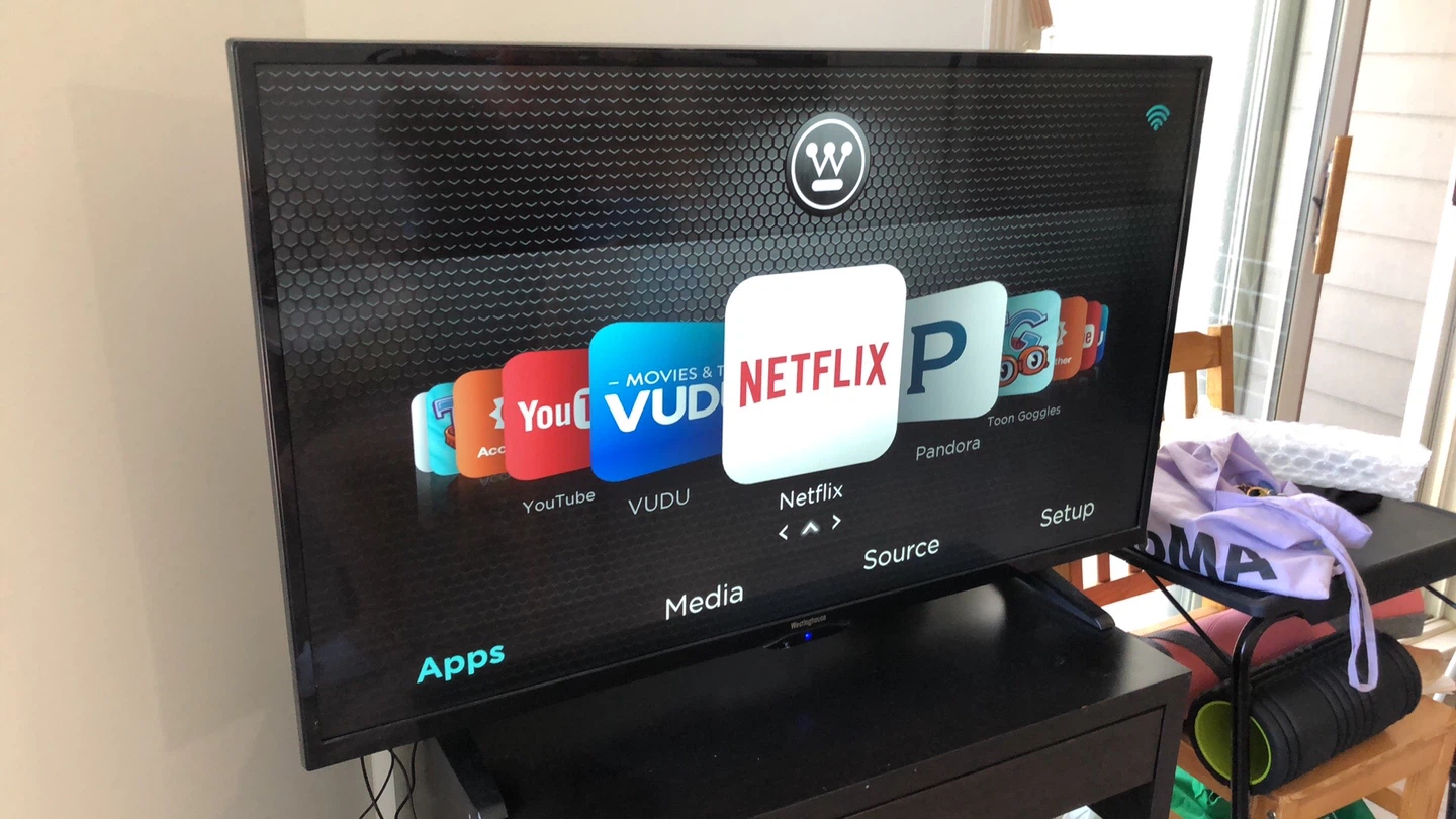 Westinghouse Smart TV - photo 2