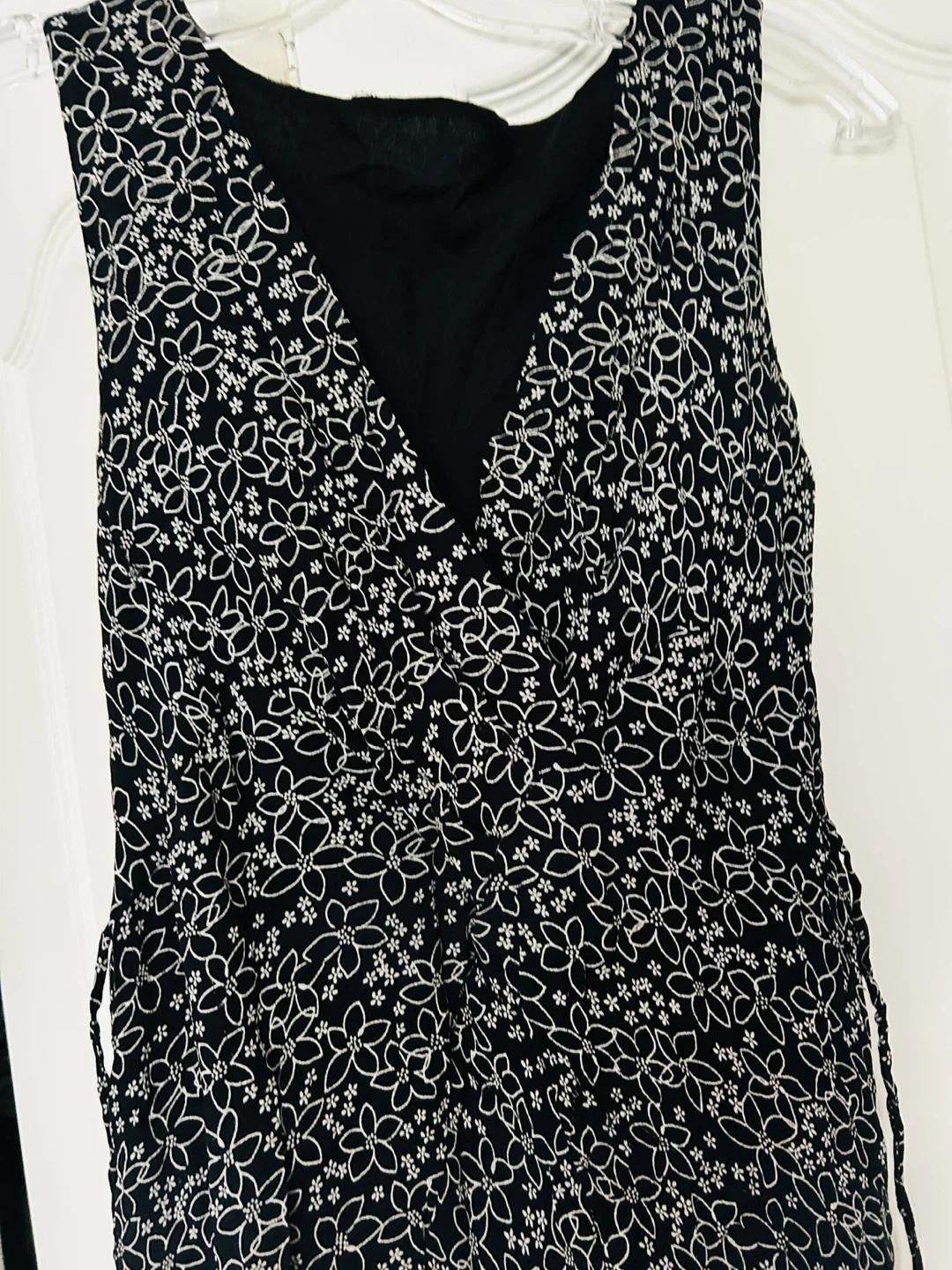 NEW Black & White Dress with lining