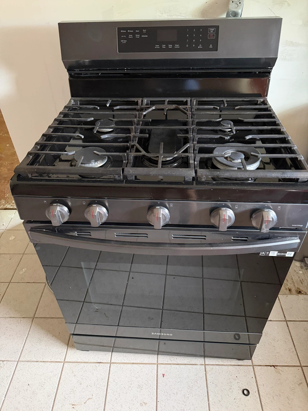 Samsung Gas Range with Oven and Samsung Refrigerator - photo 5