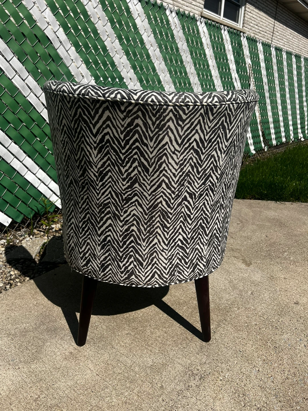 Skyline Furniture Chavi hillside Lava Curved Armless Chair - photo 3