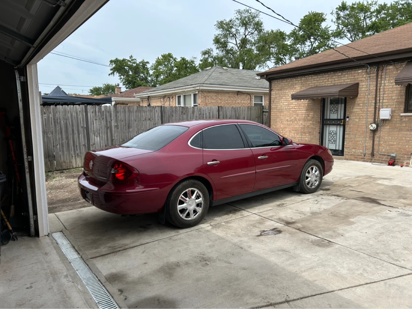 Red Buick LaCrosse Sedan - photo 4