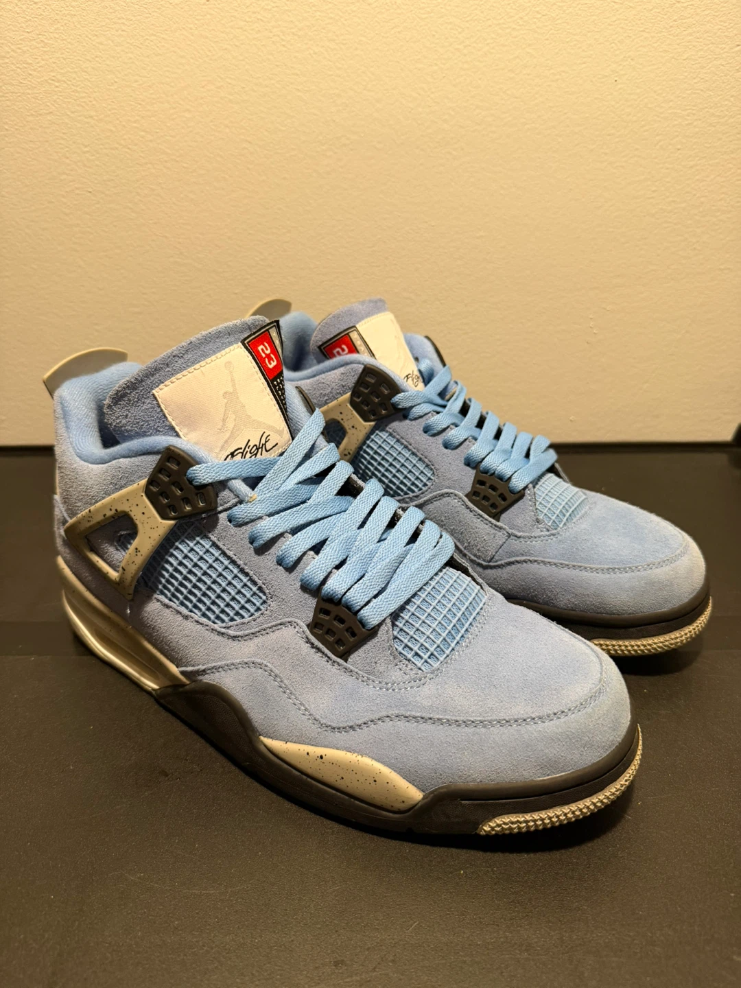 Air Jordan 4 Retro 'University Blue'