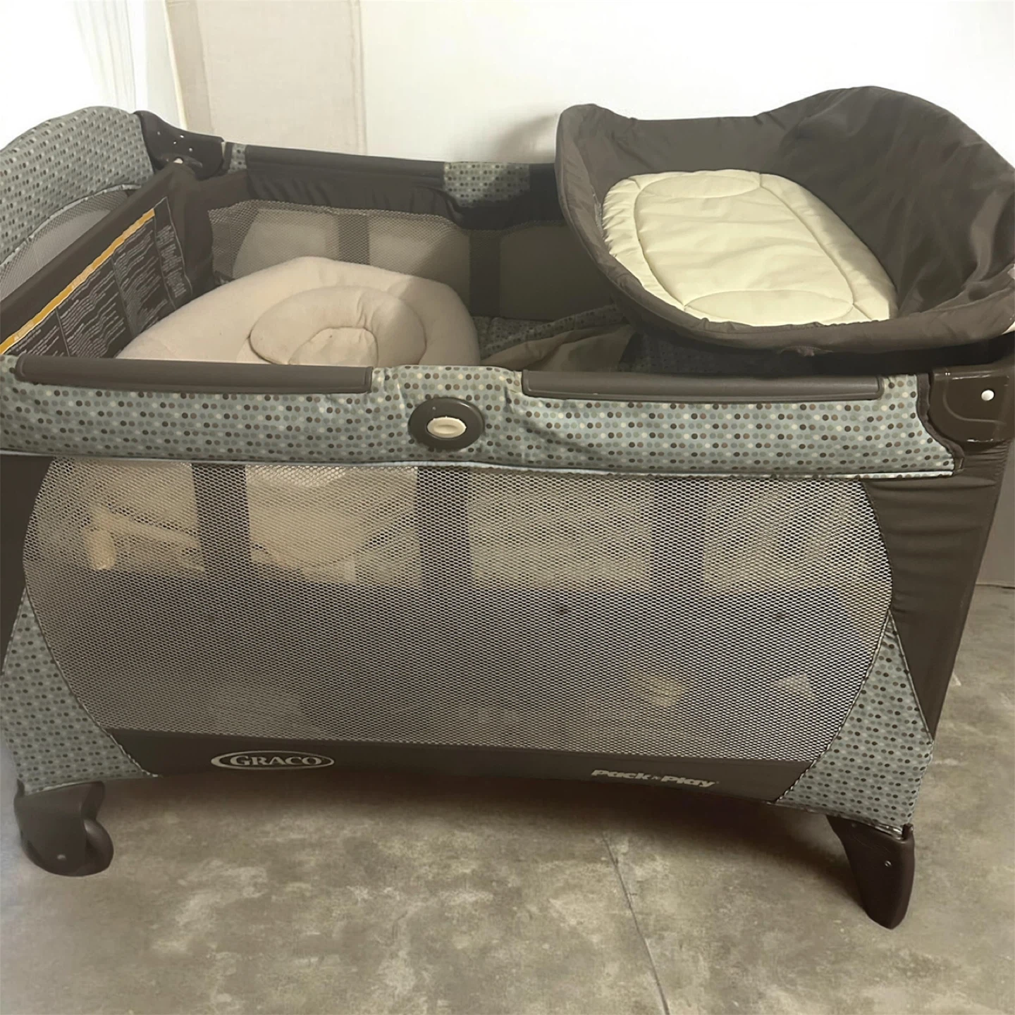 Graco Pack 'n Play - photo 2