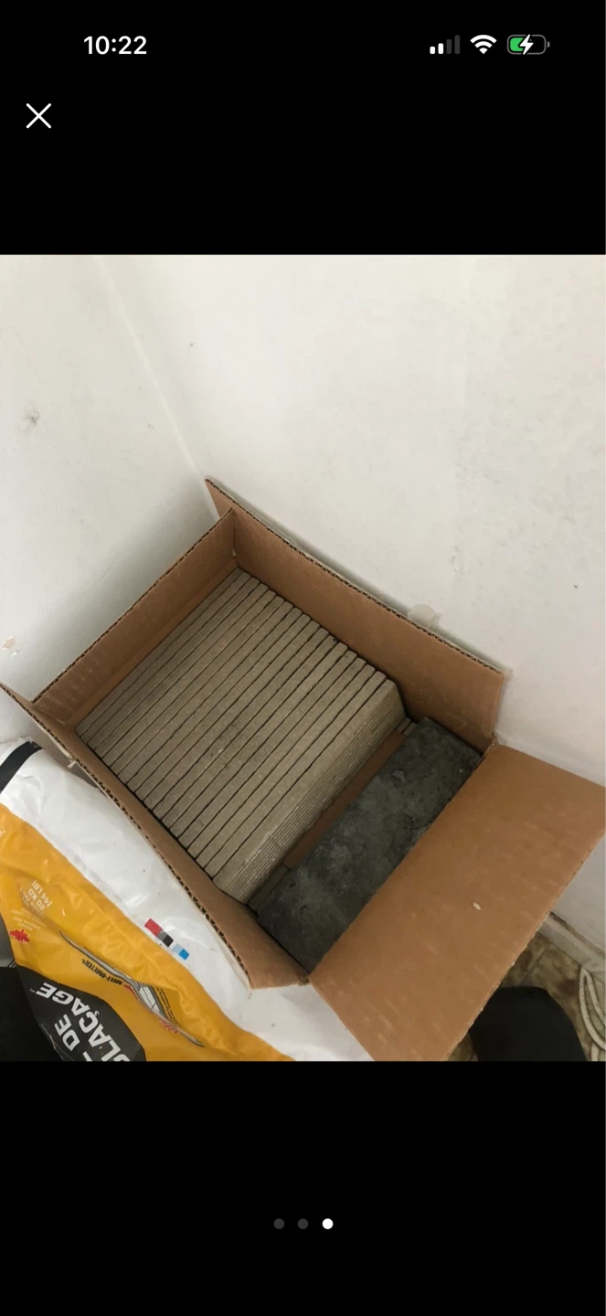 Box of square tiles