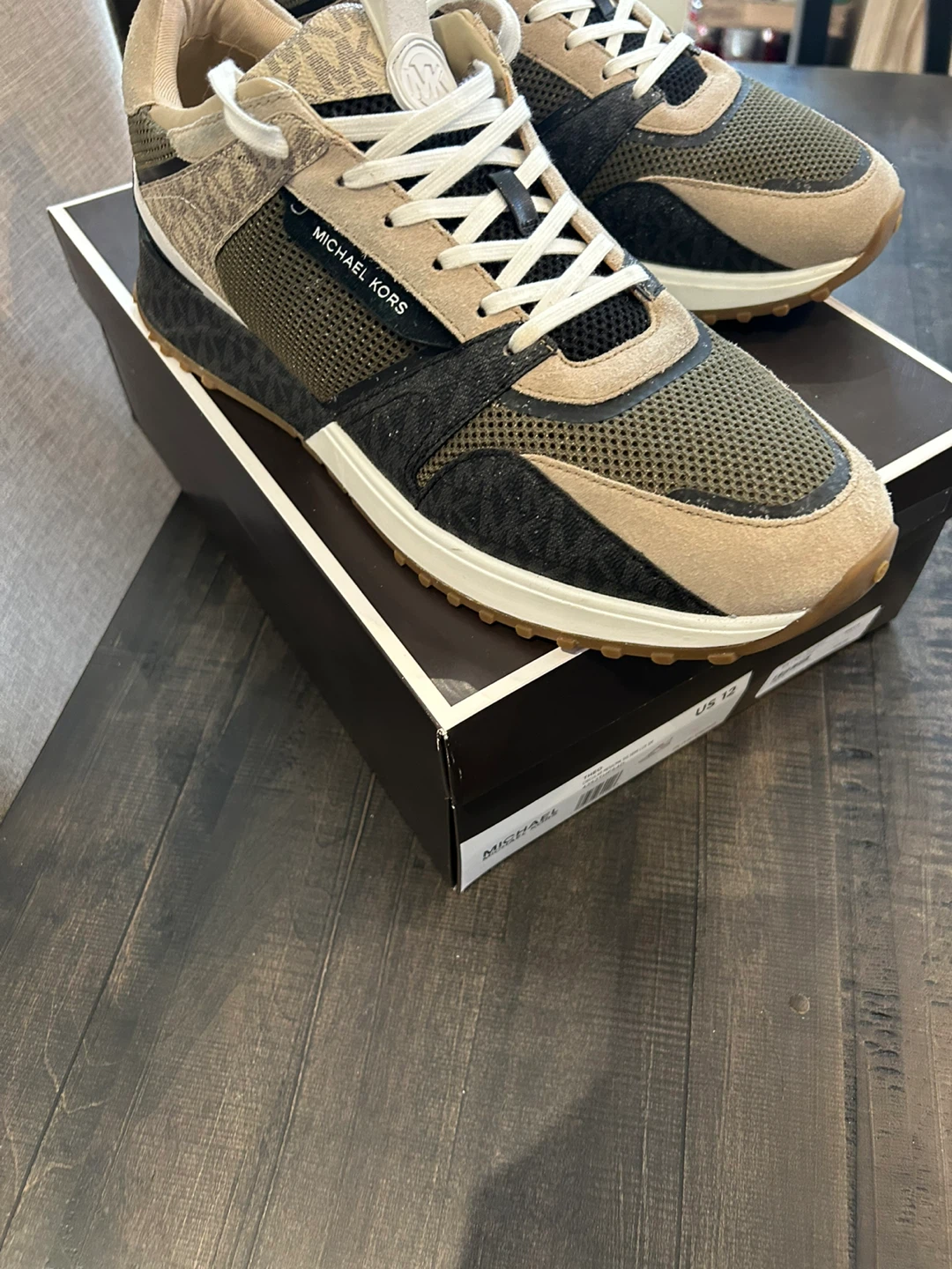 Men’s Michael Kors shoes - photo 2