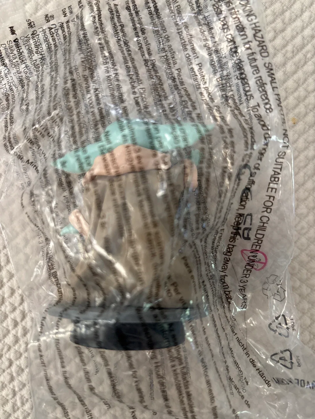 The Child / Grogu Figure (Broadview/Dundas) - photo 2
