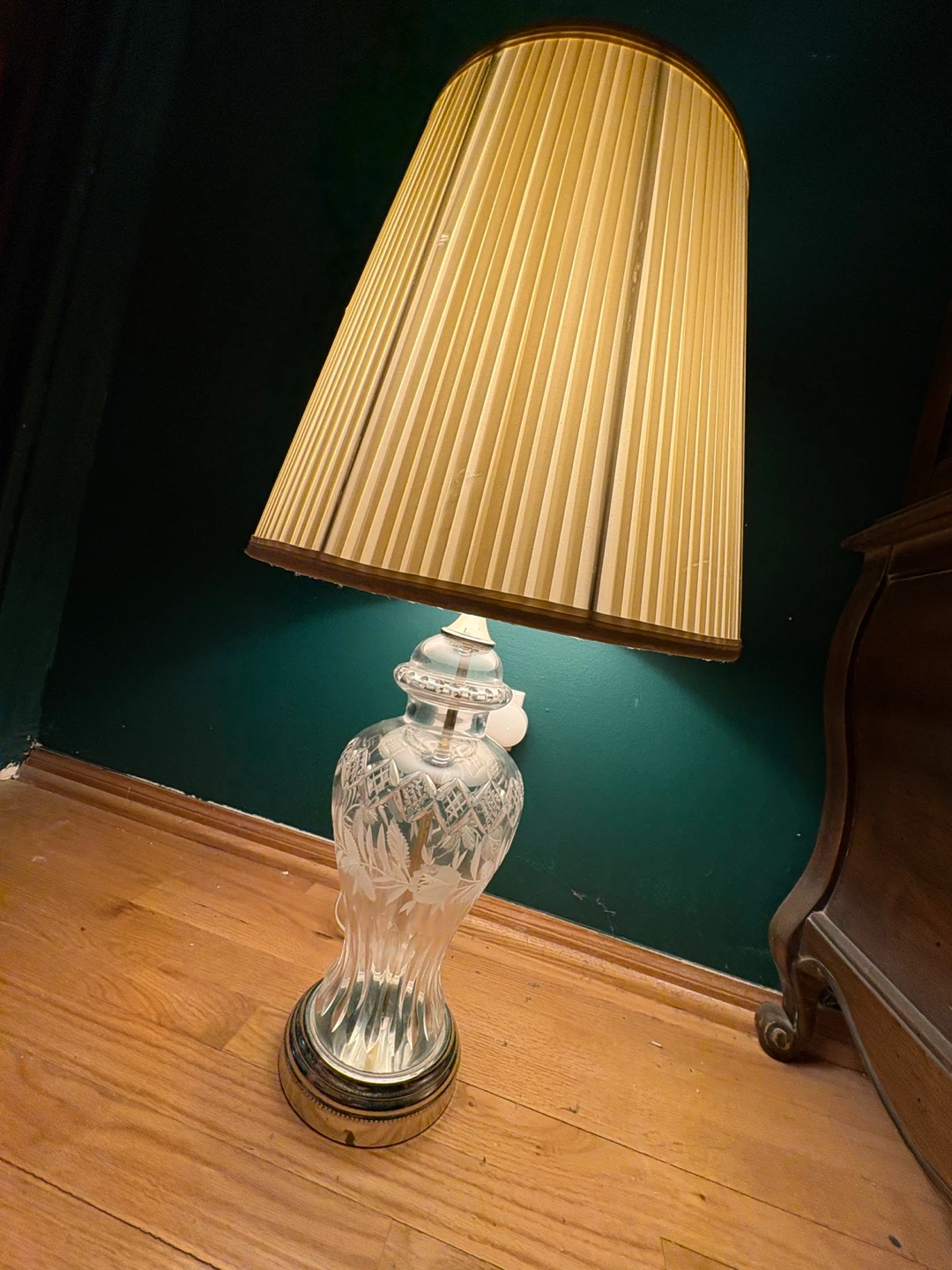 Vintage Etched Crystal Table Lamp - photo 2