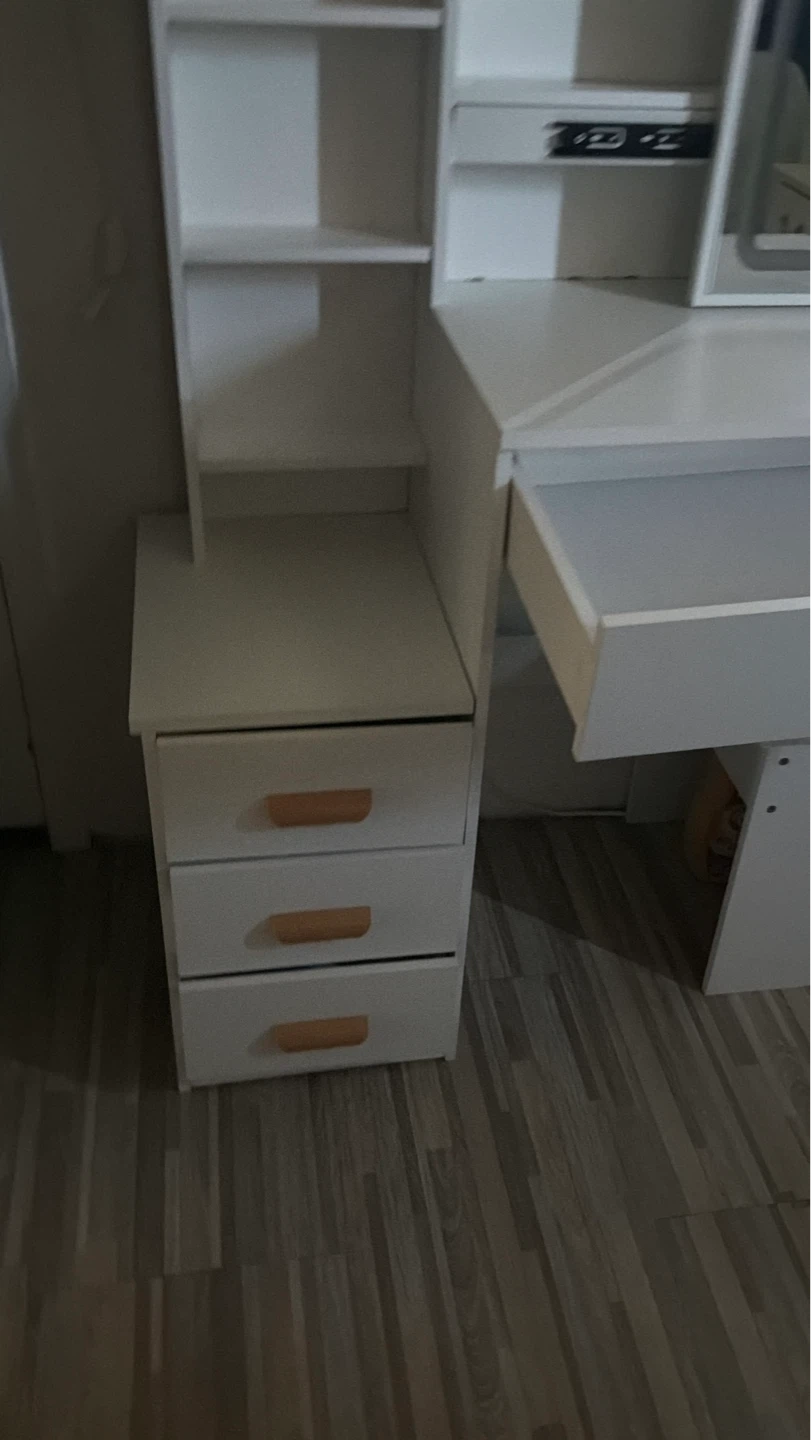 White Vanity Dressing Table with Lighted Mirror and Stool - photo 3