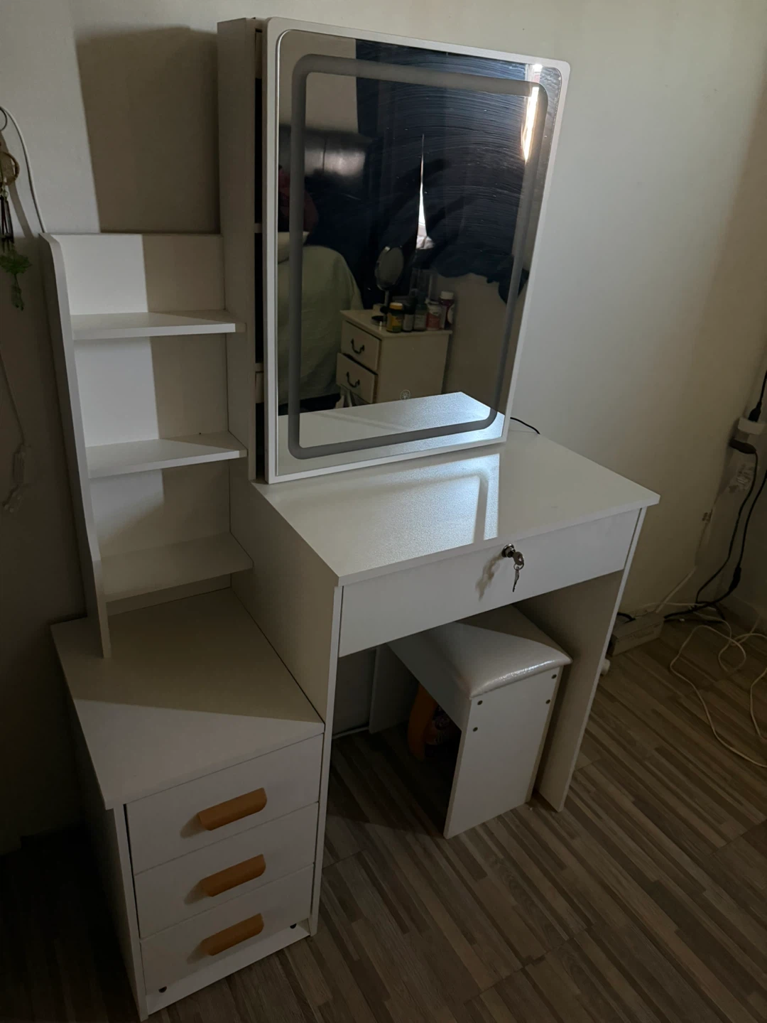White Vanity Dressing Table with Lighted Mirror and Stool