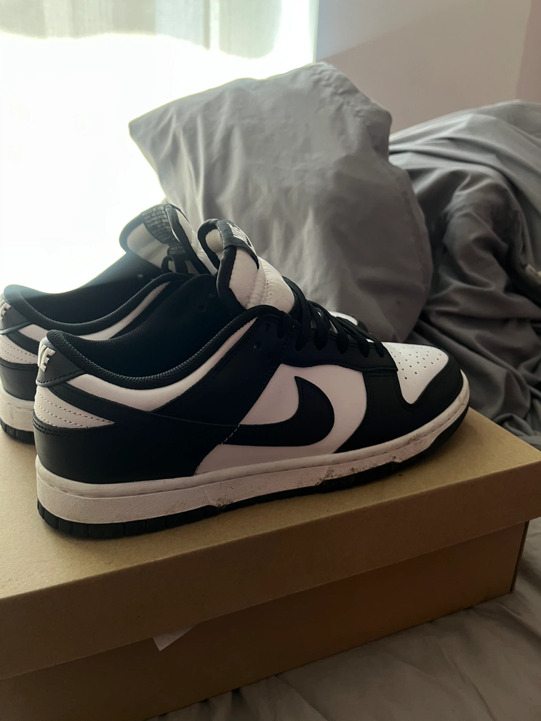 Nike Dunk Low Panda Sneakers