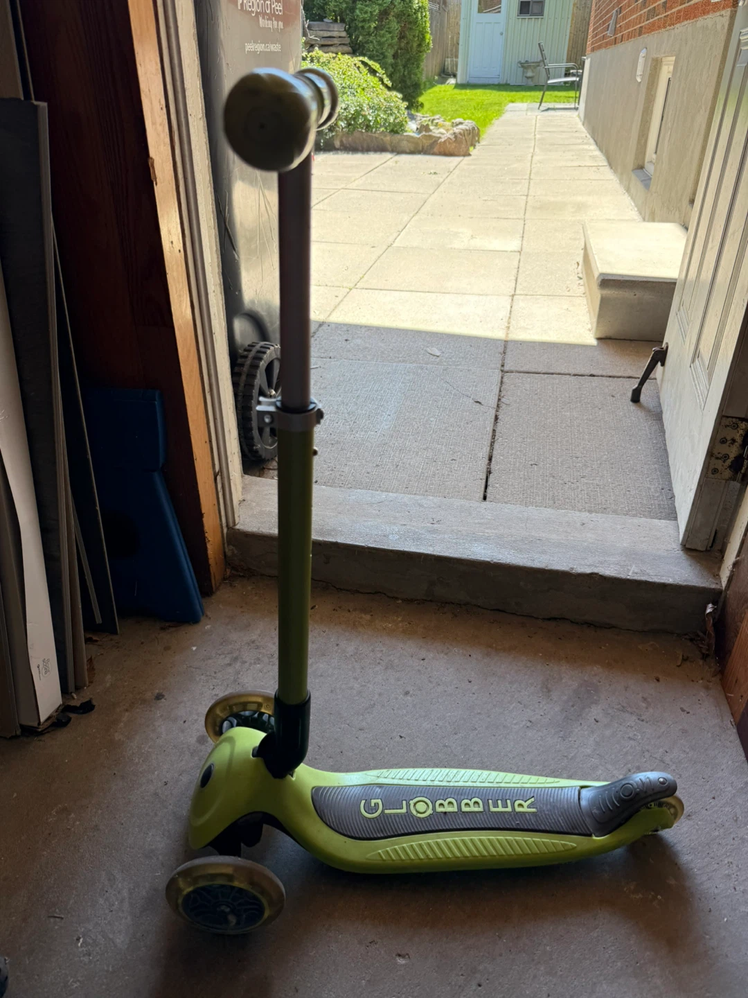 Kids scooter