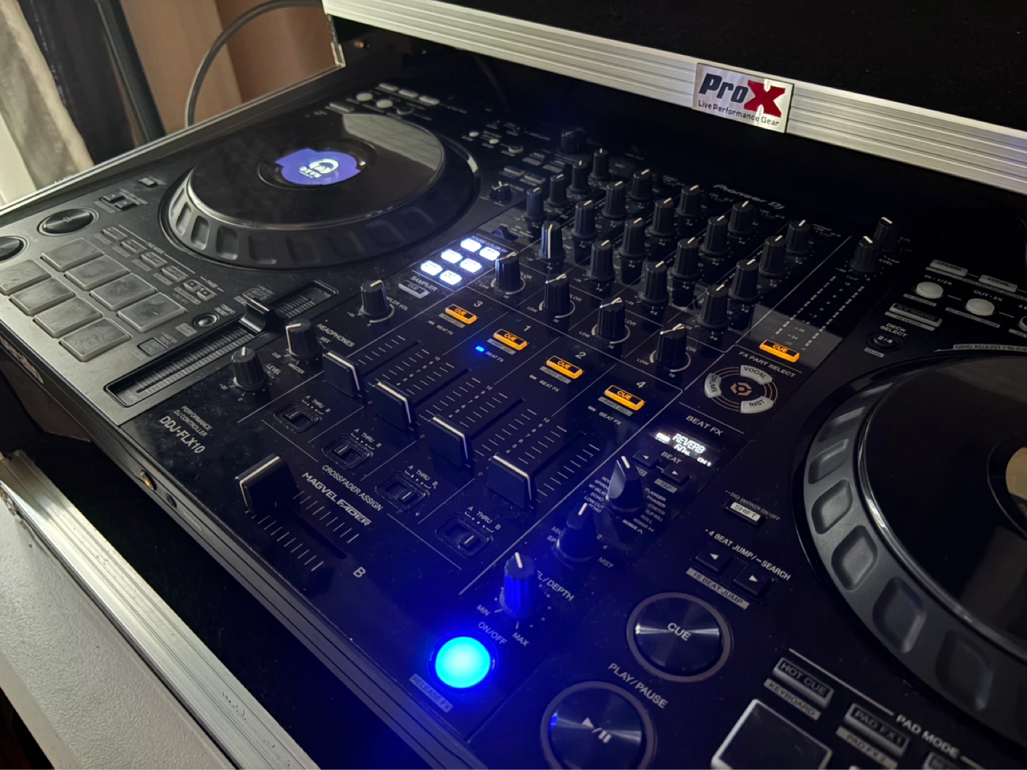 Pioneer DJ DDJ-FLX10 DJ Controller with ProX flight case - photo 3