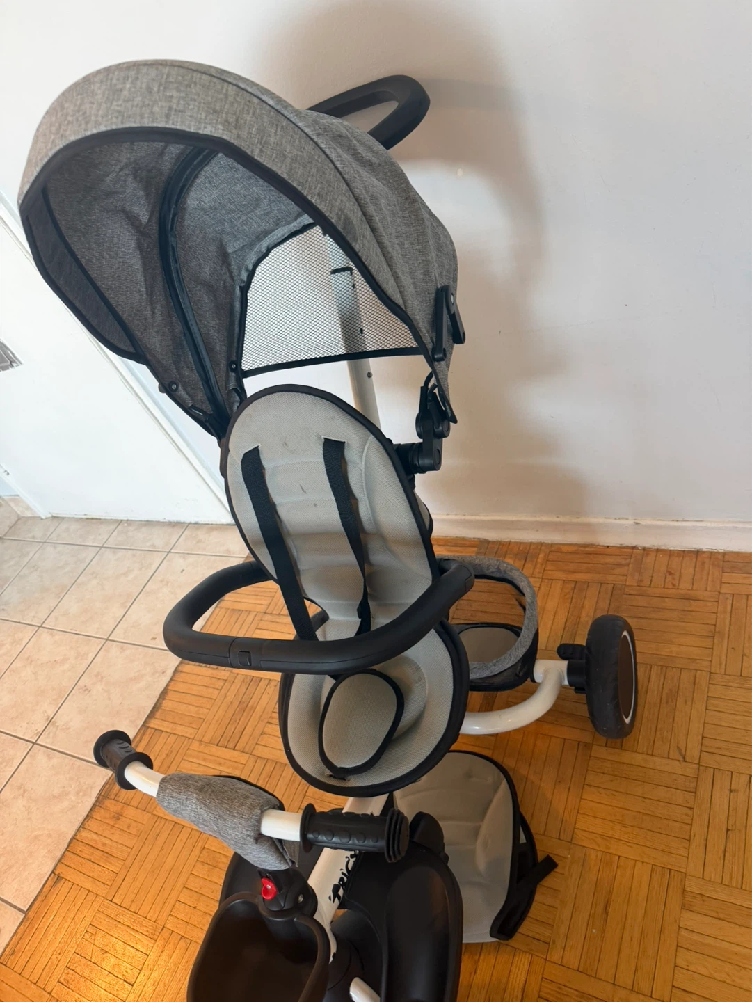 Grey Baby Tricycle Stroller - photo 2