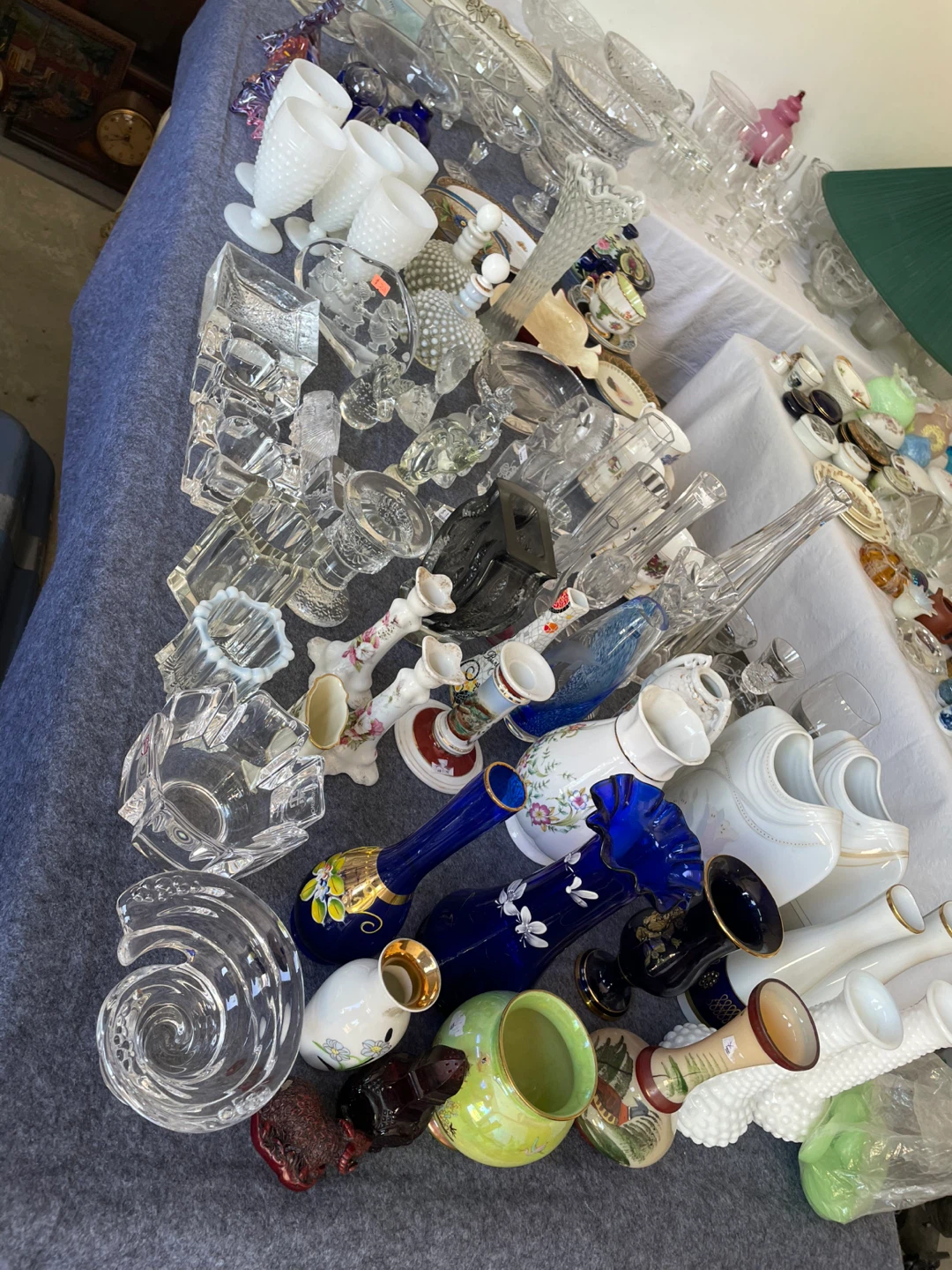 Assorted Decorative Glass and Ceramic Items - photo 2