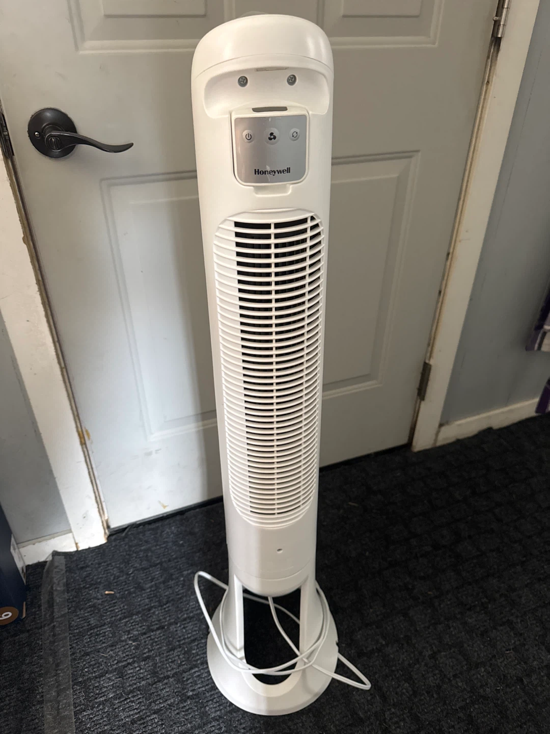 Honeywell Tower Fan - photo 2