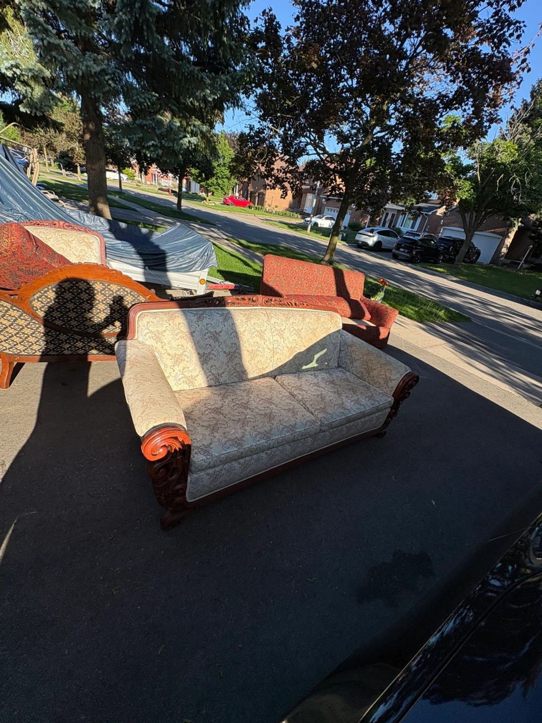 Ornate Loveseat and Armchair Set - photo 3
