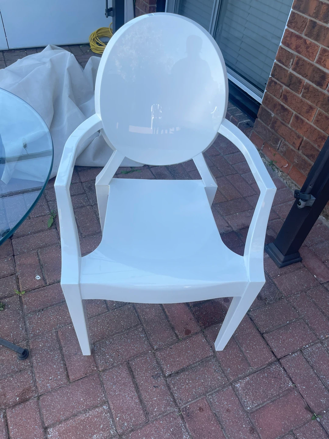 Glass top outdoor table with metal base - photo 3