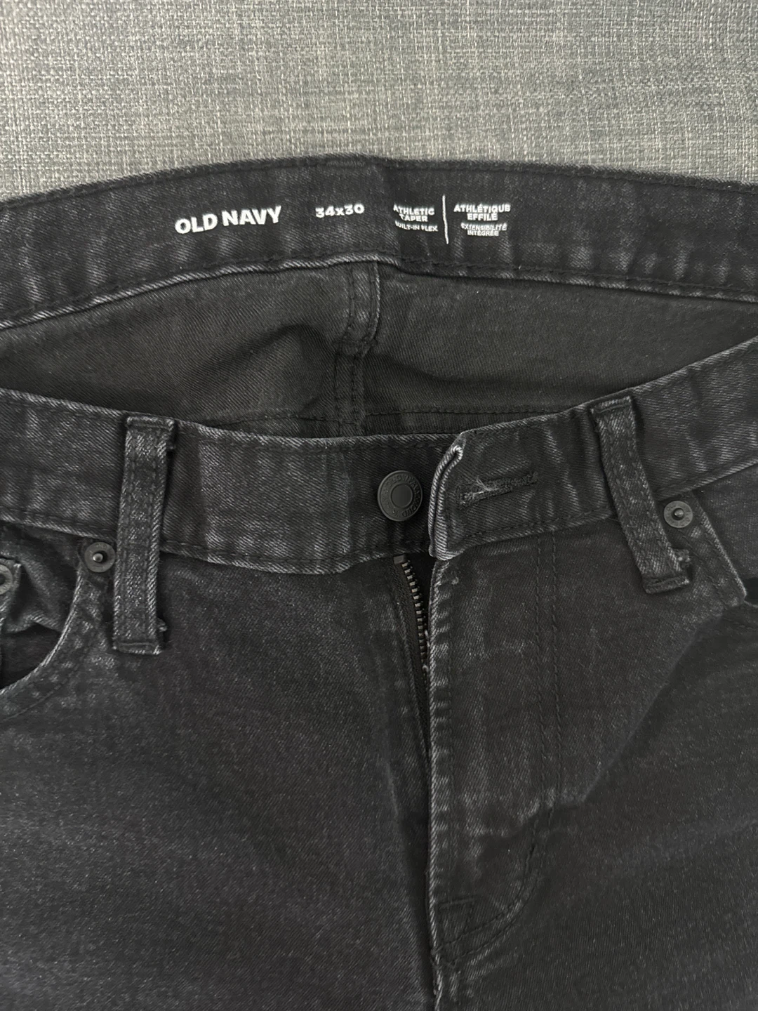 Old Navy Athletic Taper Black Jeans 34x30