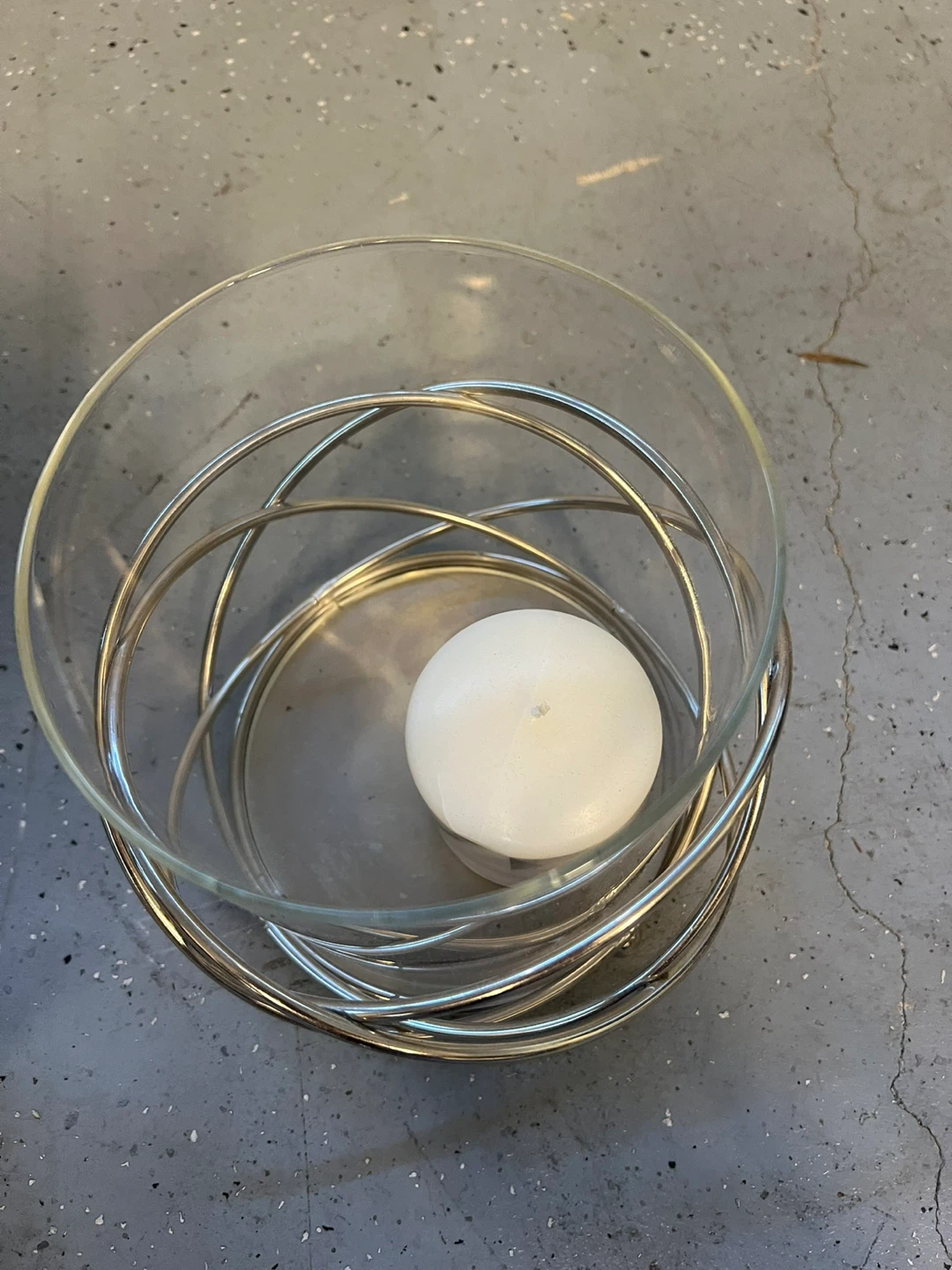 Glass Candle Holder with Metal Wire Accent - photo 2