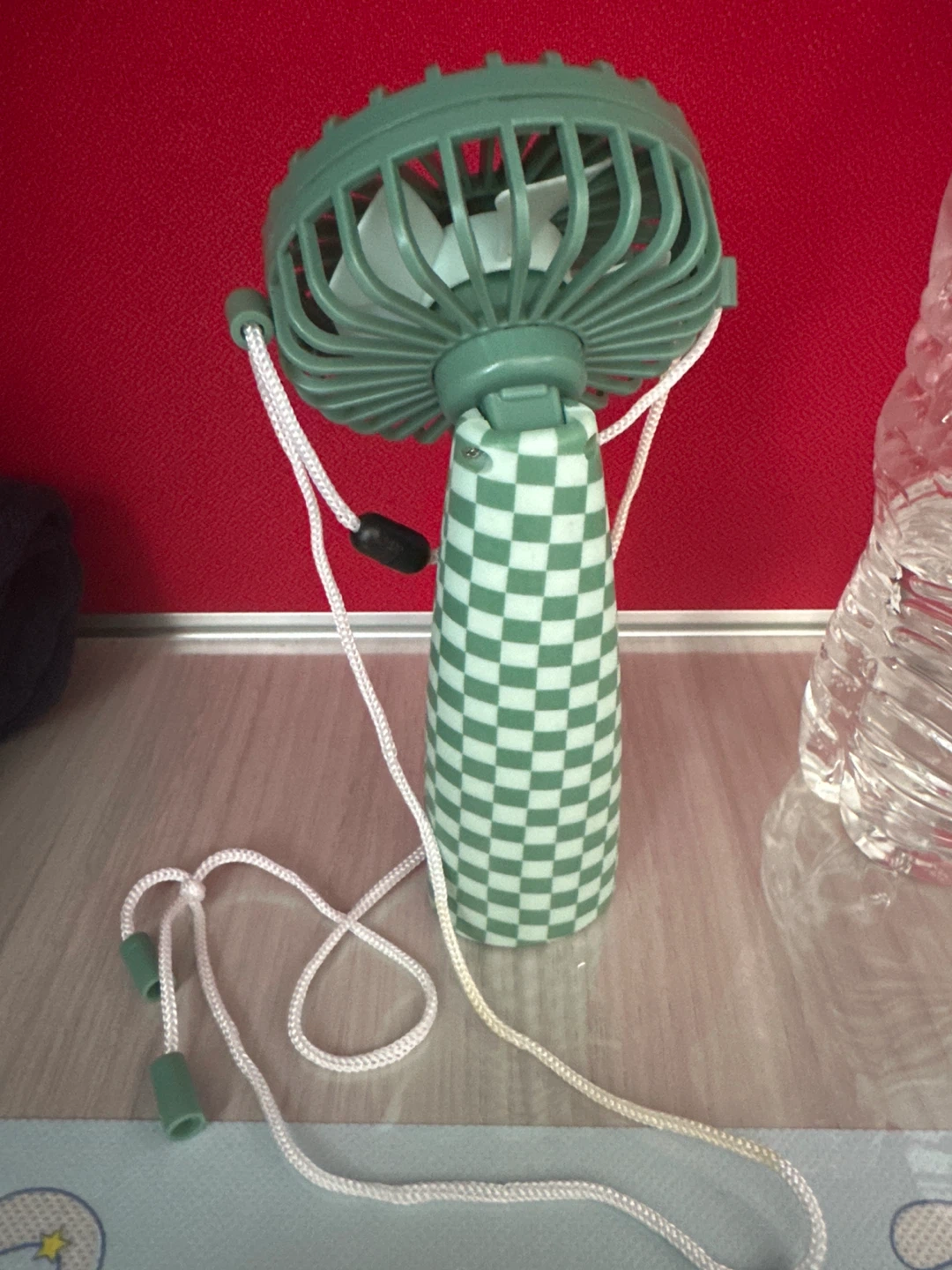 Mini Portable Fan with Neck Strap - photo 2