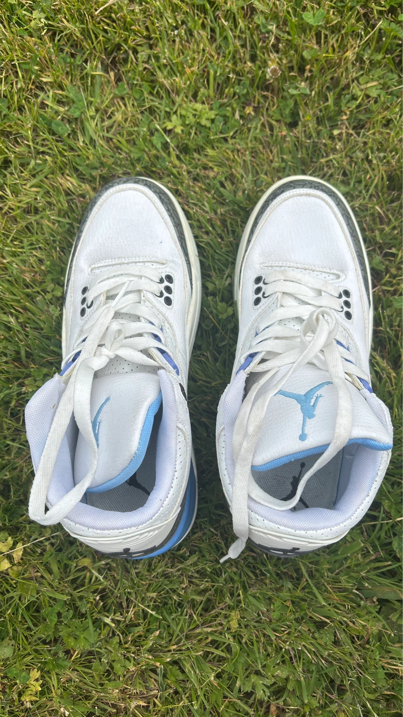 Air Jordan 3 Retro Sneakers - photo 2