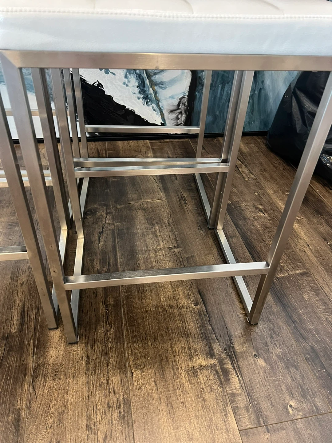 Set of 4 White Tufted Counter Stools - photo 3