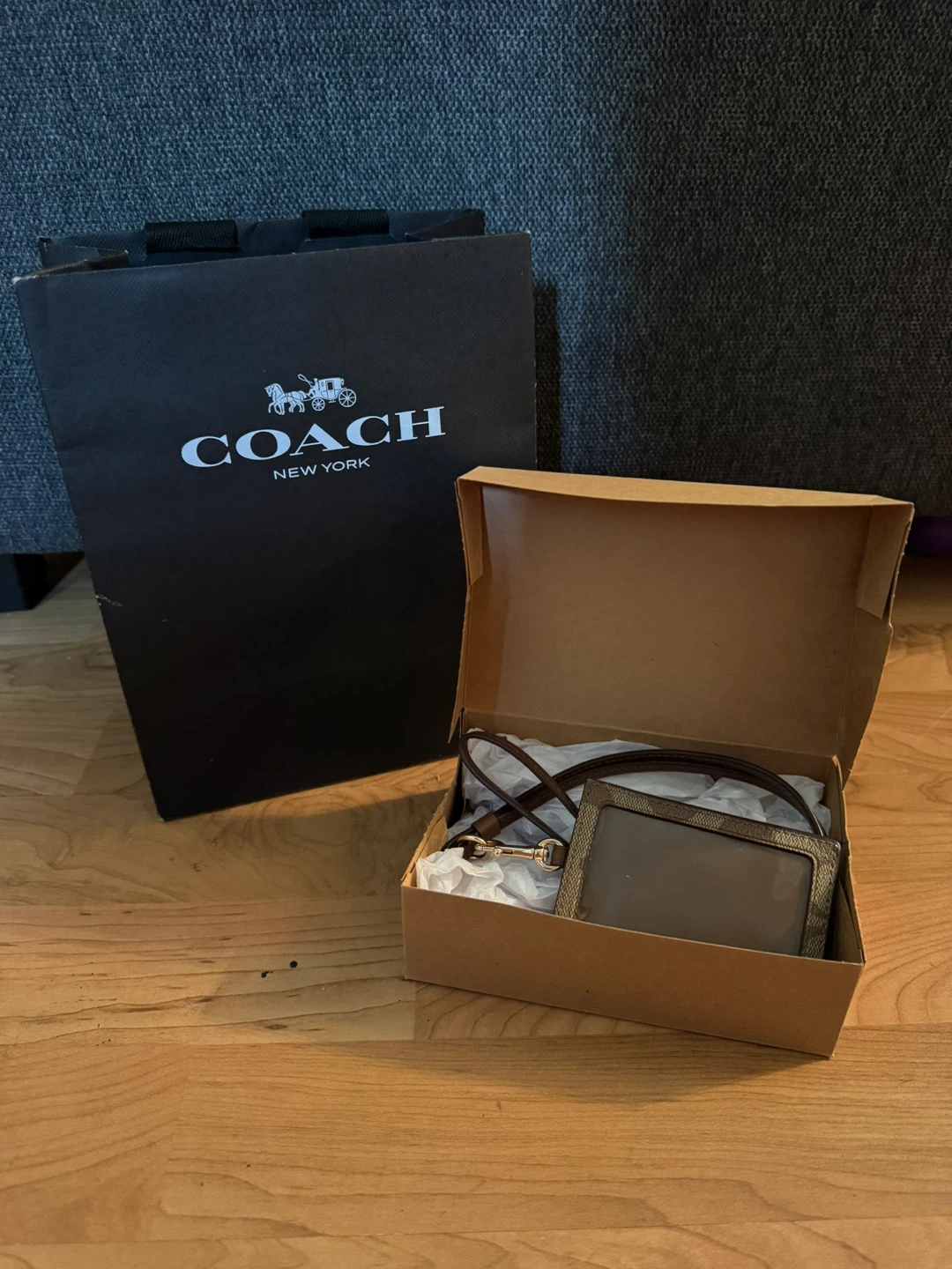 Coach Outlet ID Lanyard in Signature Canvas – Brand New - photo 2