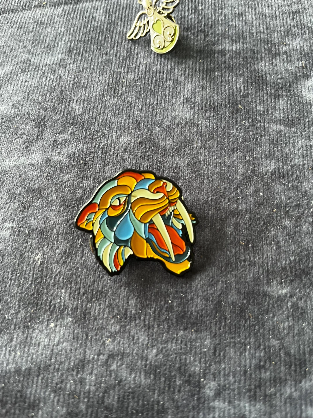 Colourful Tiger Head Enamel Pin - photo 3