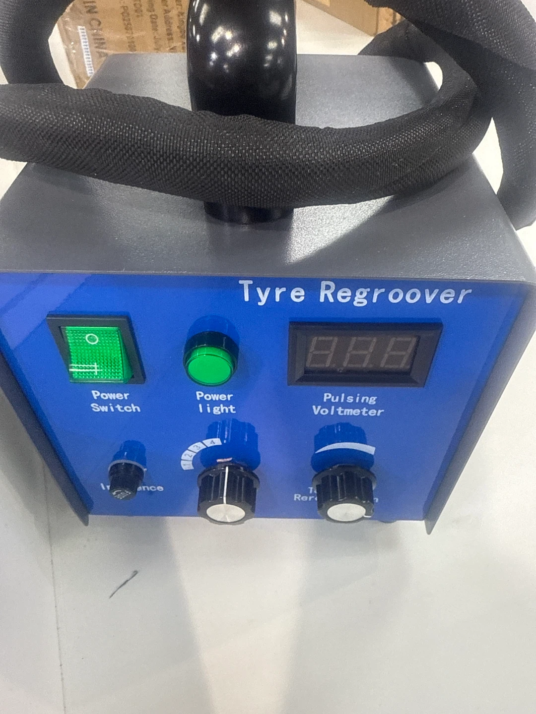Tyre Regroover