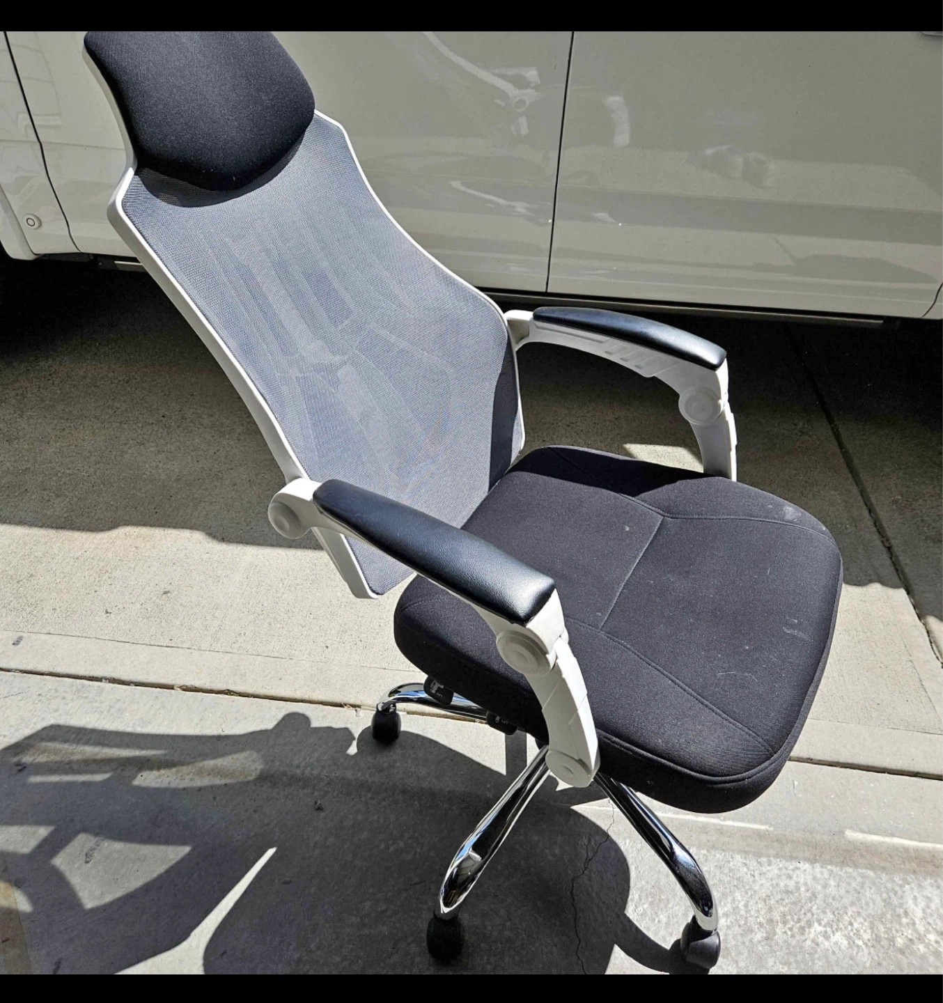 Ergonomic Mesh Office Chair