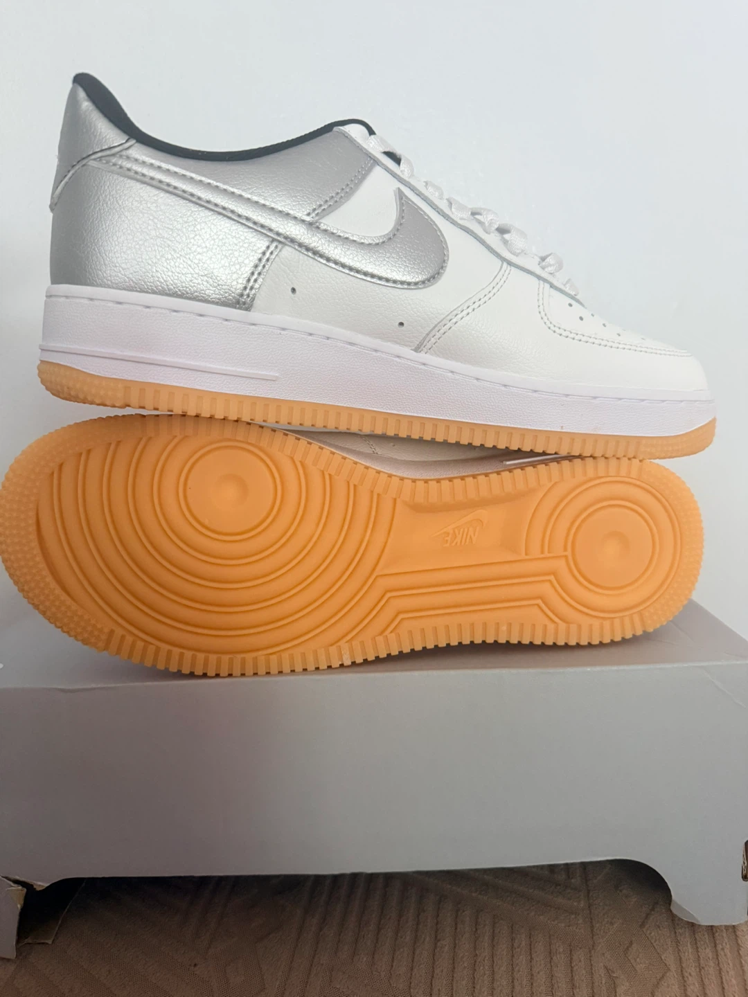 Nike Air Force 1 '07 LV8 White Gum Sneakers - photo 3