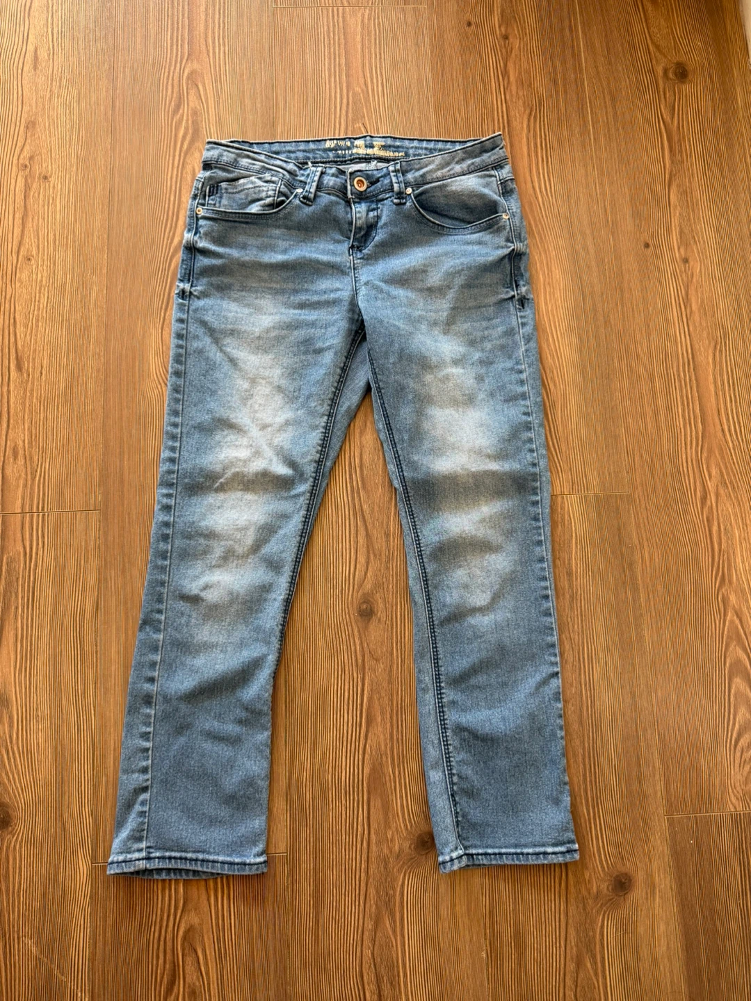 Denim Capris | Size Small - photo 2