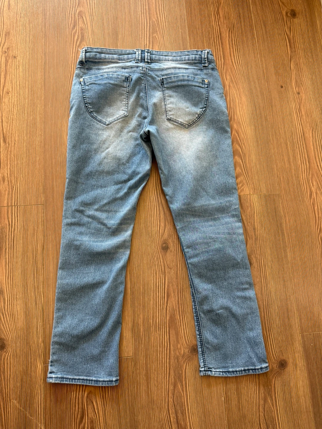 Denim Capris | Size Small - photo 3