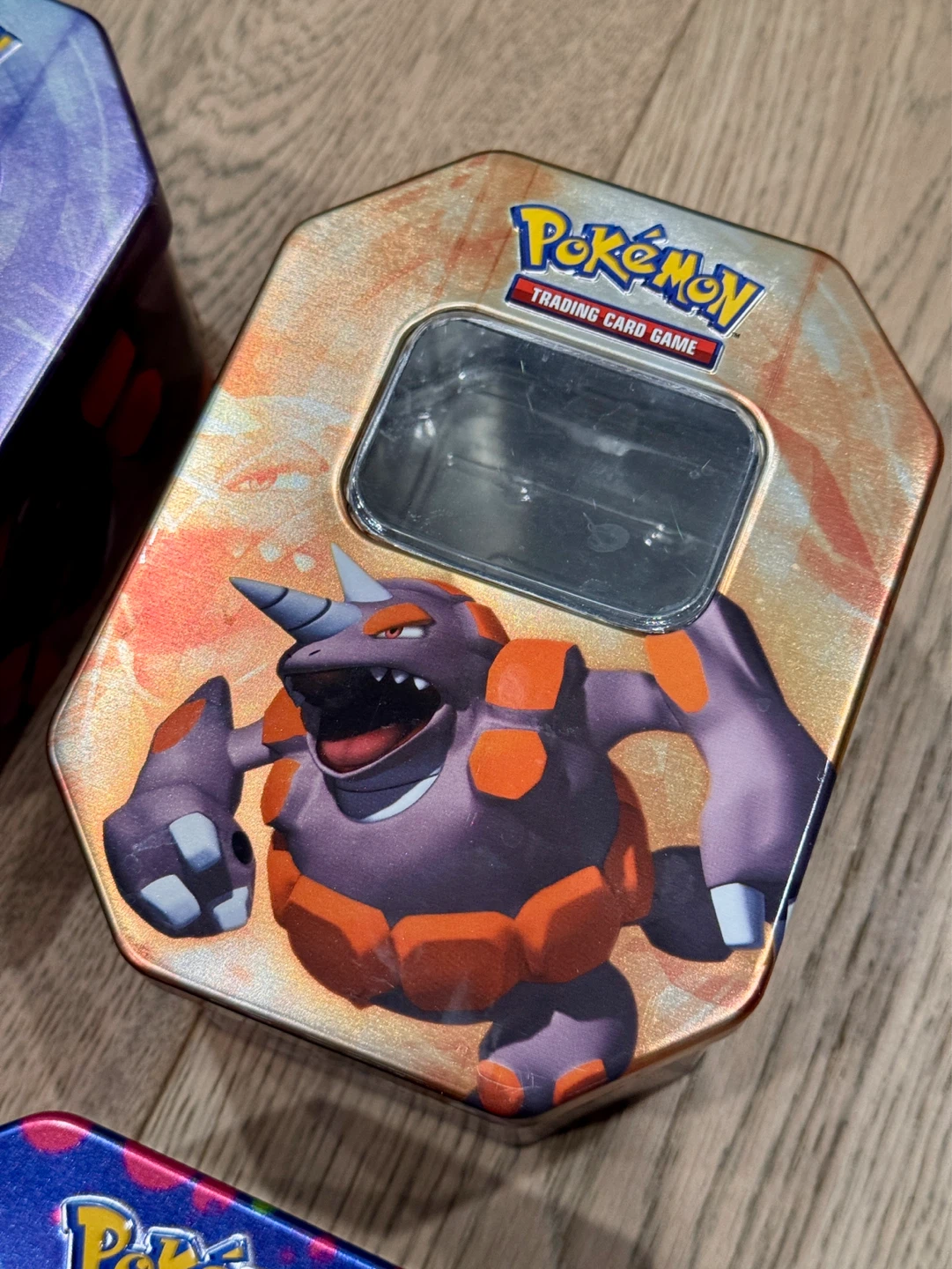 Pokémon Charizard and Mewtwo Tins - photo 4