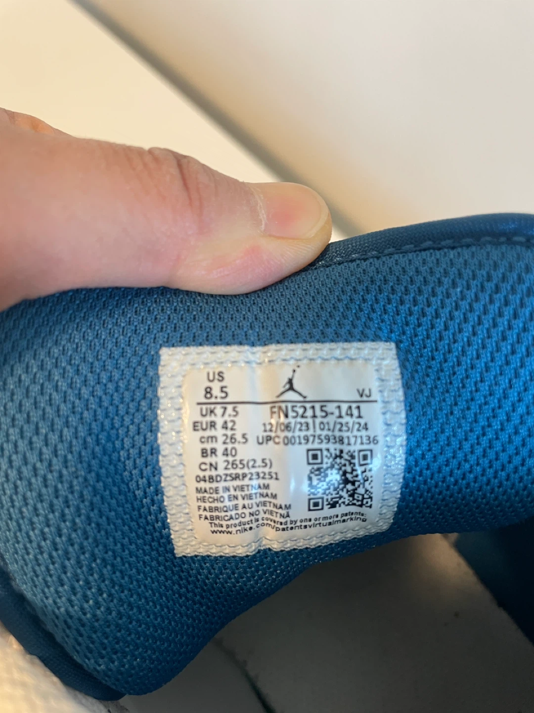 Jordan 1 Mid SE White Blue - photo 3