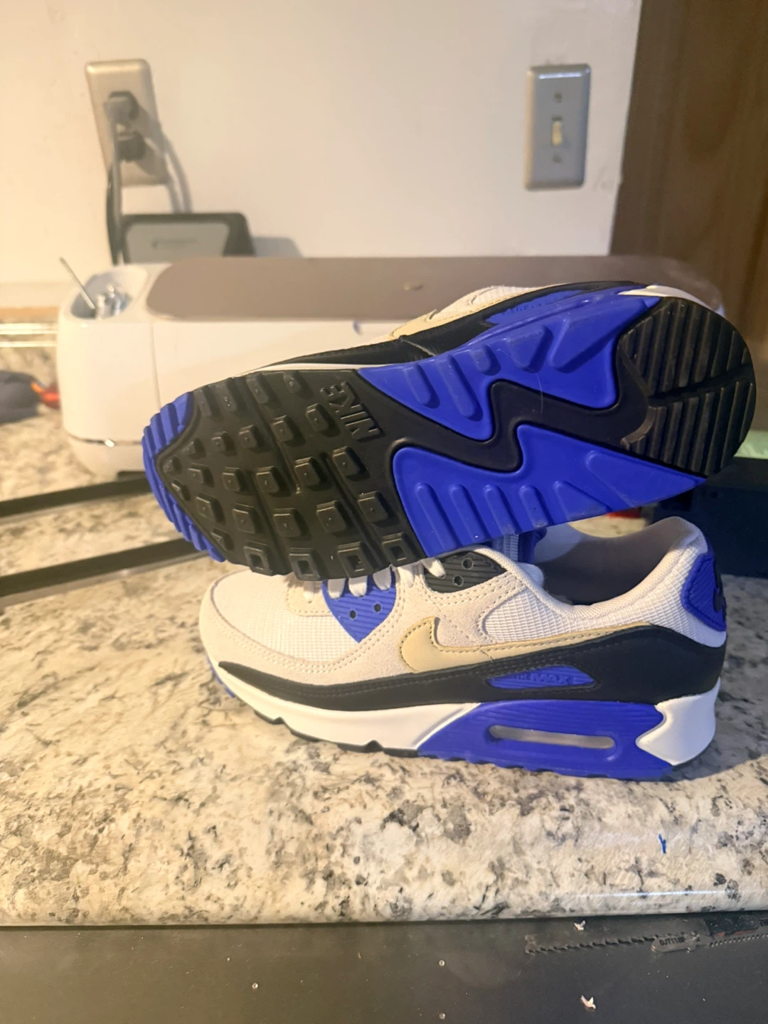 Nike Air Max 90 Shoes - photo 3