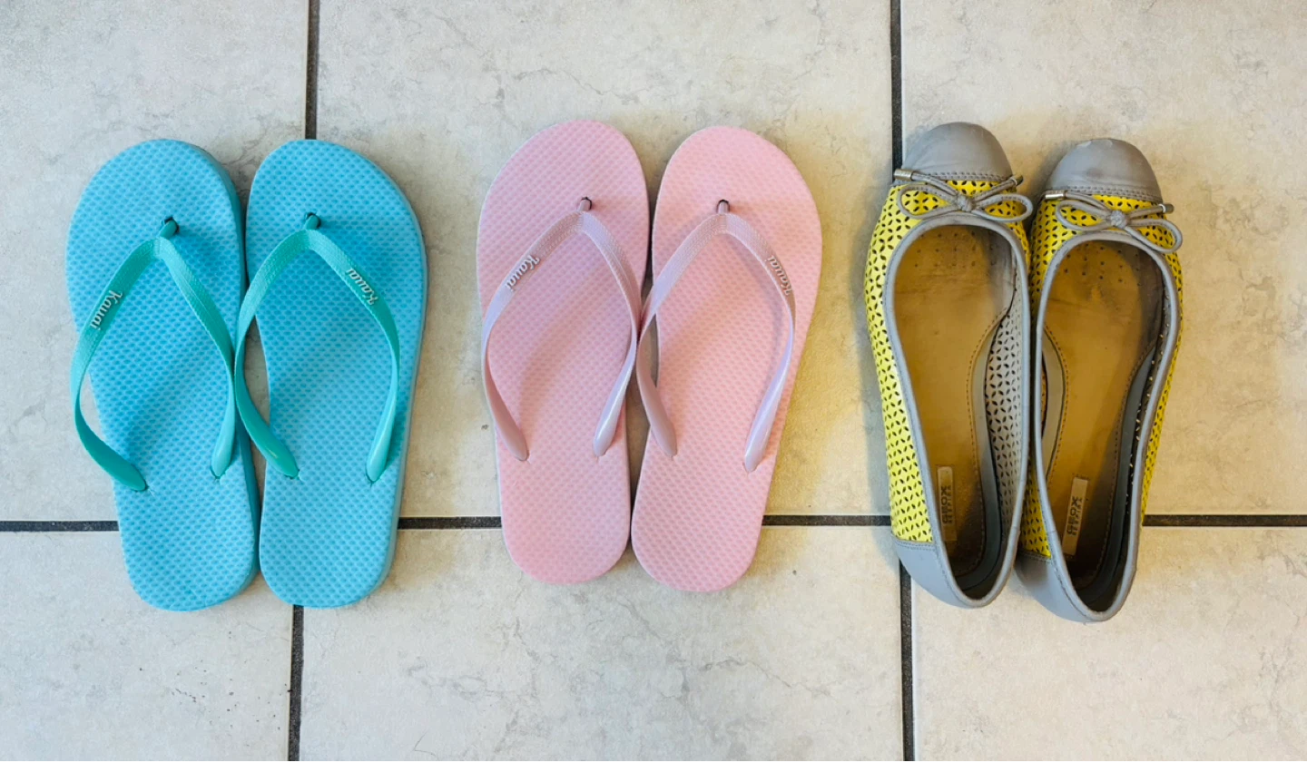 Kawaii Flip Flops & Geox Ballet Flats, all for 10$!🌸🦩