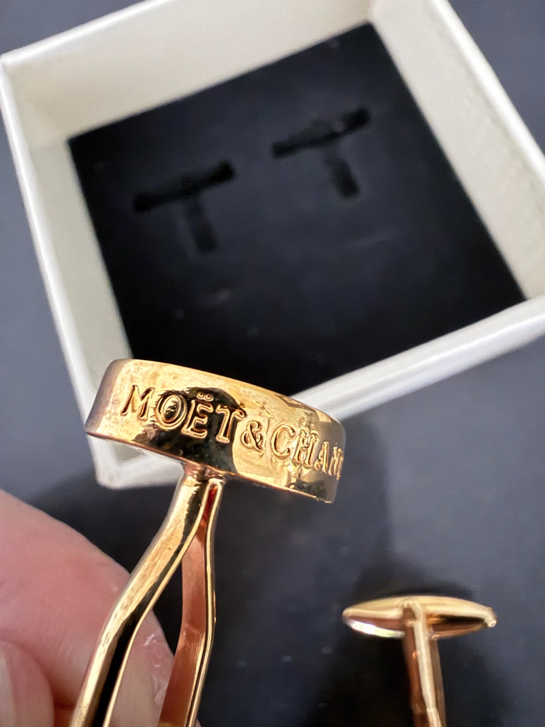 Moët & Chandon Cufflinks - Gold Tone - photo 4