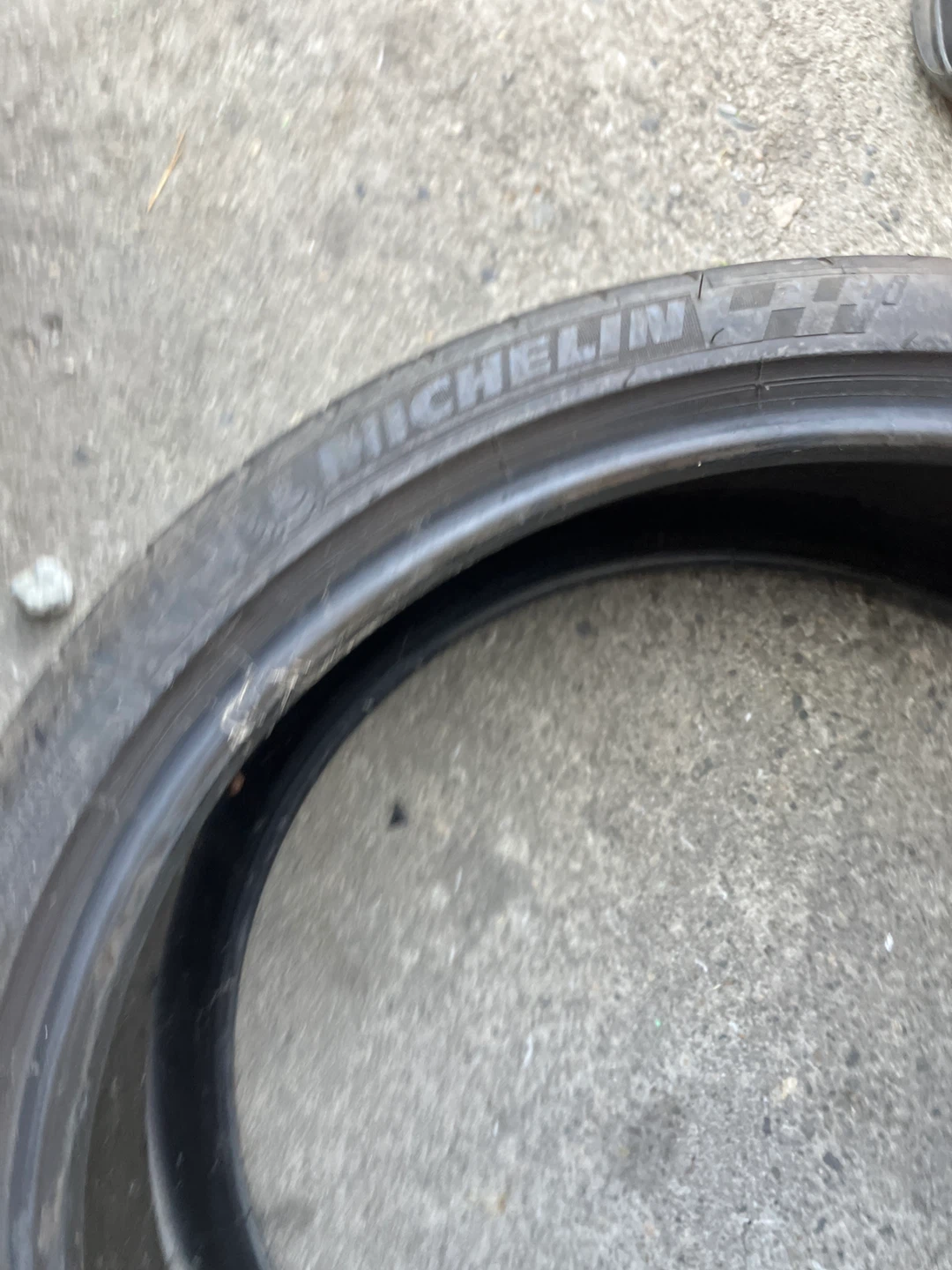 Michelin 245/35ZR21 Tires (Set of 2) - photo 2