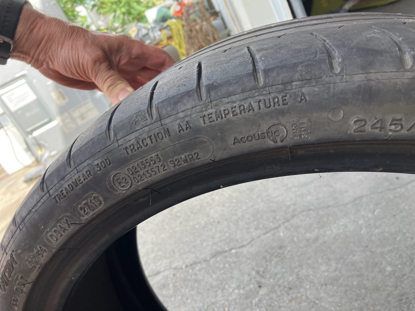 Michelin 245/35ZR21 Tires (Set of 2) - photo 3