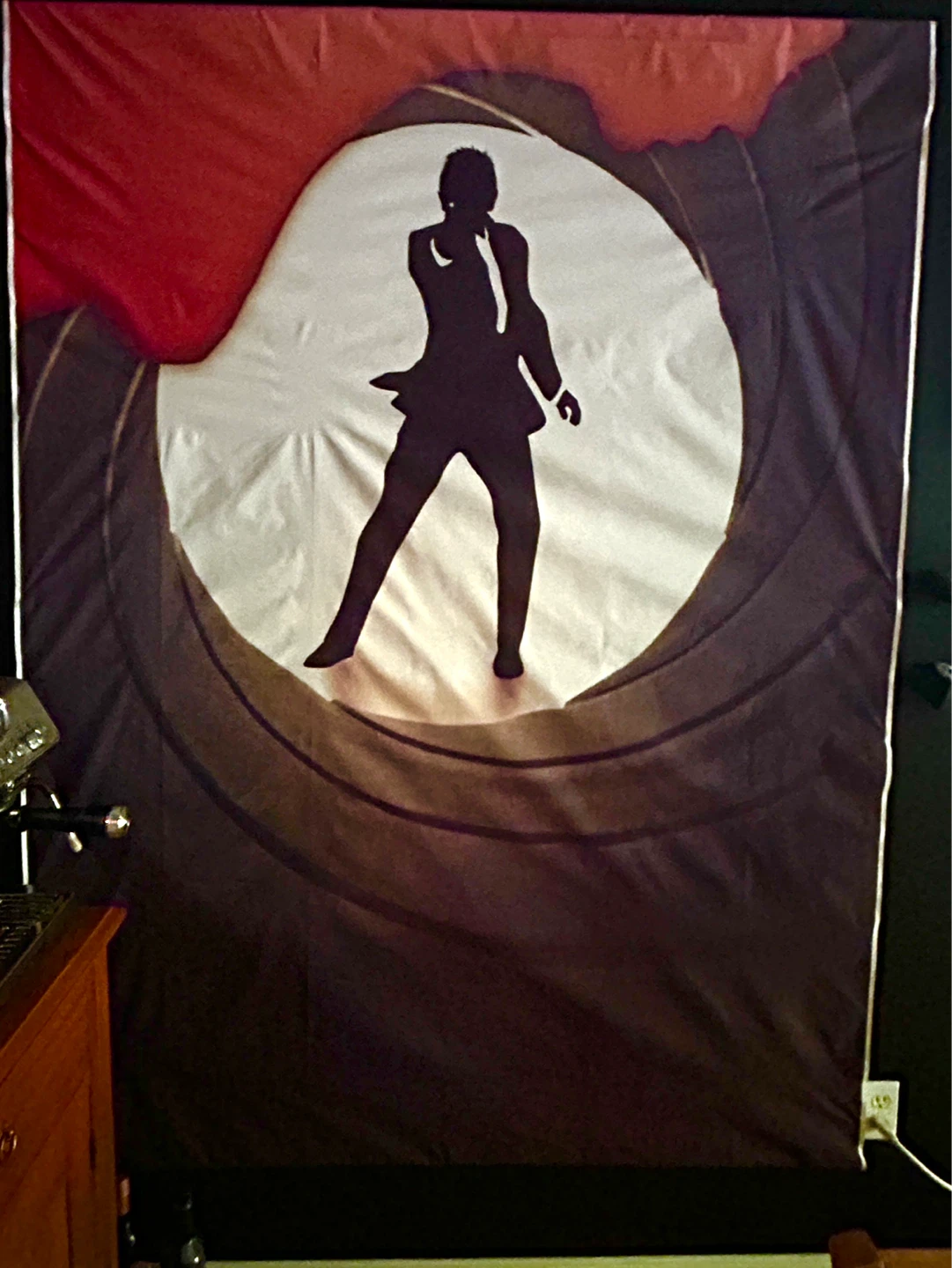 James Bond 007 Gun Barrel Silhouette Wall Tapestry
