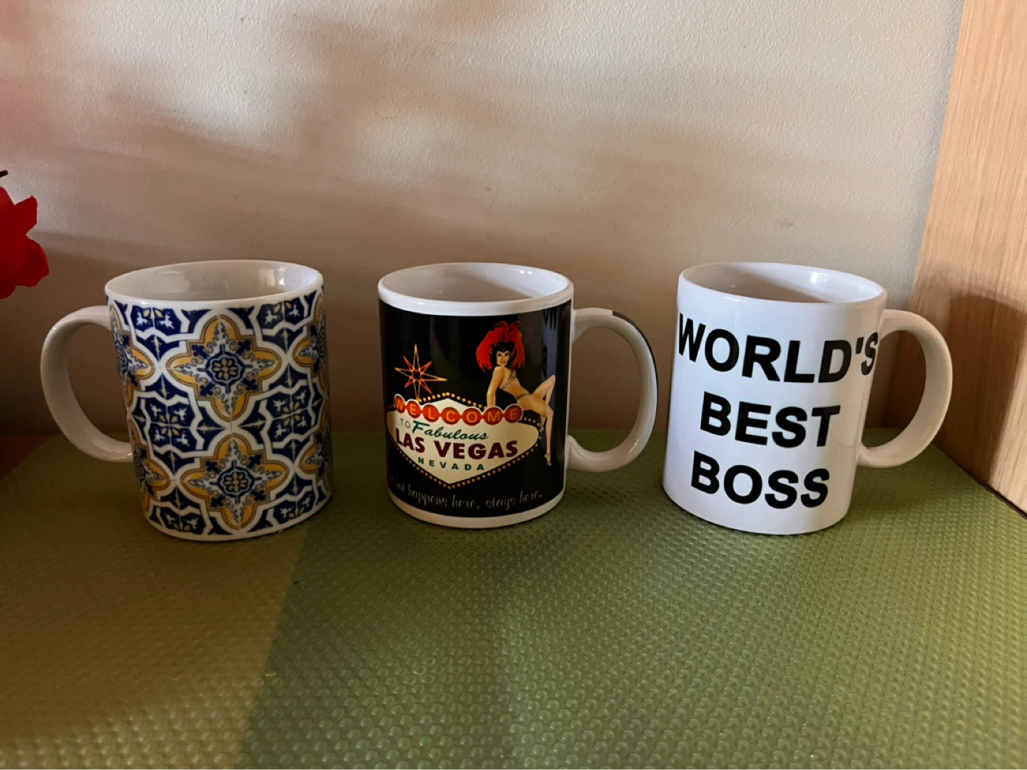 Assorted Mugs - photo 3