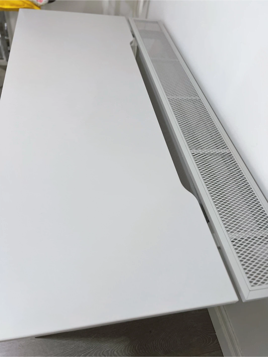IKEA Gaming Desk with chair, delivery for a fee - photo 2