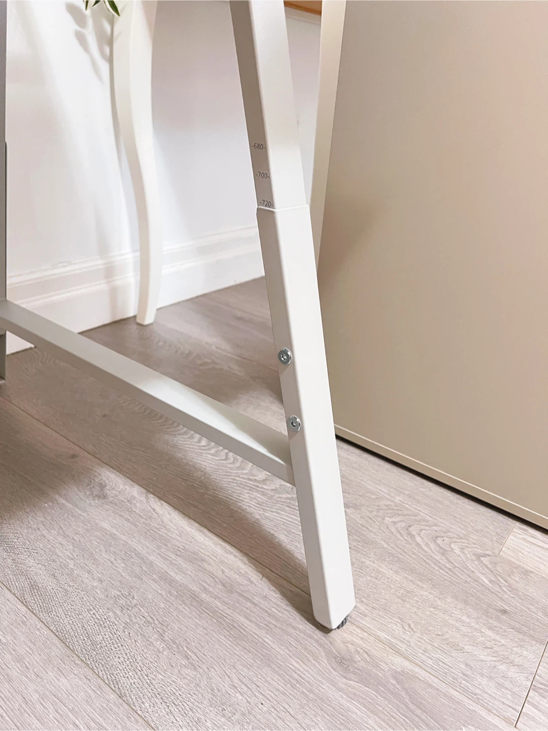 IKEA Gaming Desk with chair, delivery for a fee - photo 4