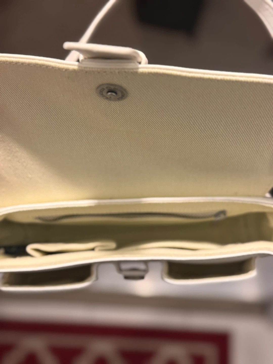 White Shoulder Bag - photo 3